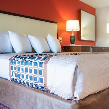Spencer Inn & Suites Extérieur photo